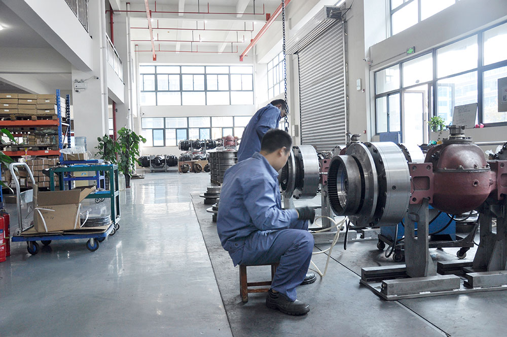 井下鏟運(yùn)機(jī)驅(qū)動(dòng)橋02